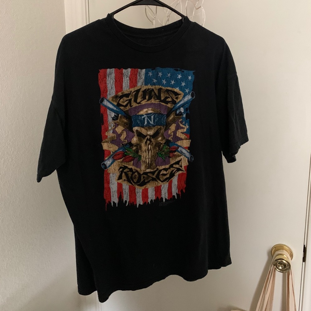 Guns N Roses 2010 shirt